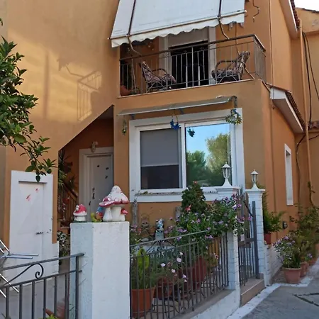 Katrin's Penthouse & Katrin's Apartment-alepou Corfu Appartement